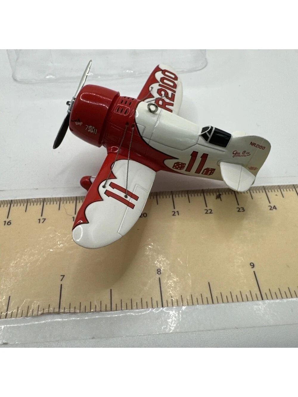 Hallmark Keepsake Ornament Gee Bee R-1 Super Sportster Sky's the Limit 2001